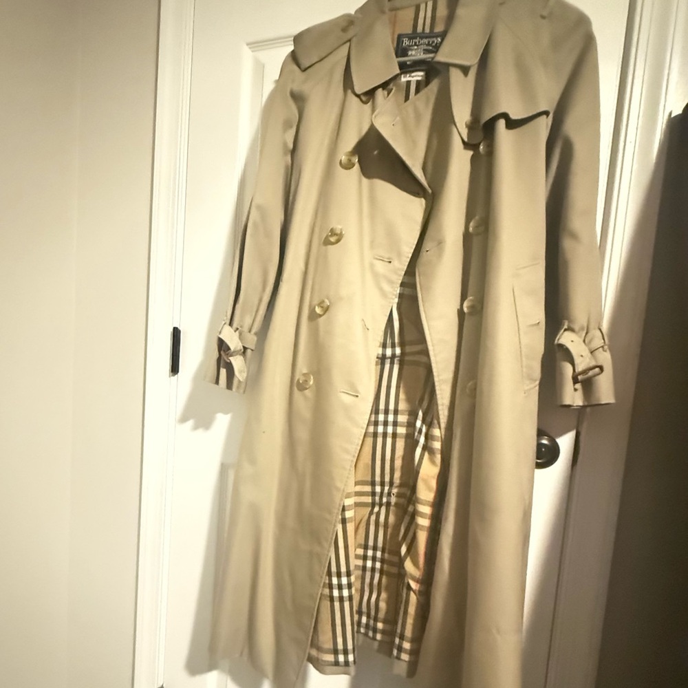 BURBERRY Vintage 100% authentic tan belted Trench Coat plaid lining size 14 long